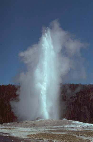 Old Faithful, Yellowstone National Park, Wyoming